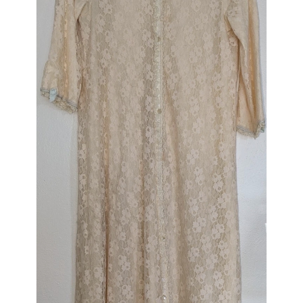 Miss Elaine Cream Lace Garment